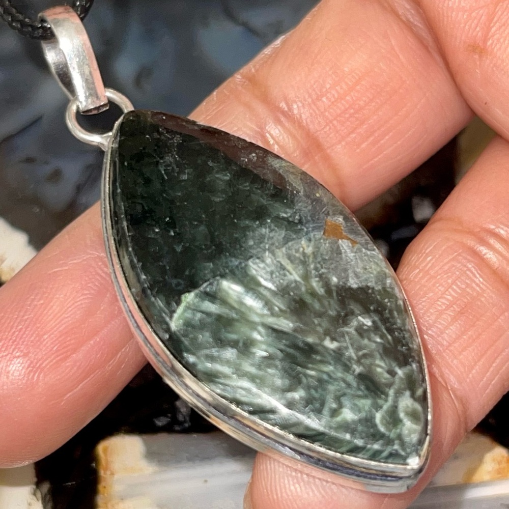 Deep Green Emerald Seraphinite Pendant 2 1/4” - Picture 6 of 17